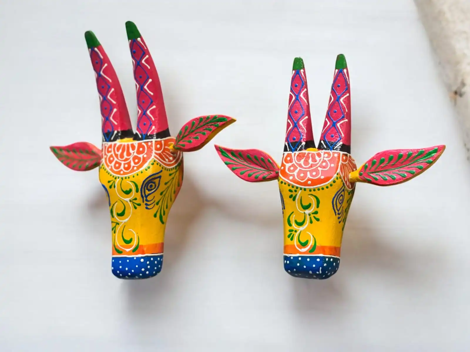 Wooden Hand-painted Cow Face Wall Décor